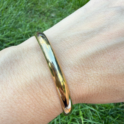 7" Solid 14K Yellow Gold High Polished Round Hinged Bangle Bracelet, 6.3 mm, 6.36 grams