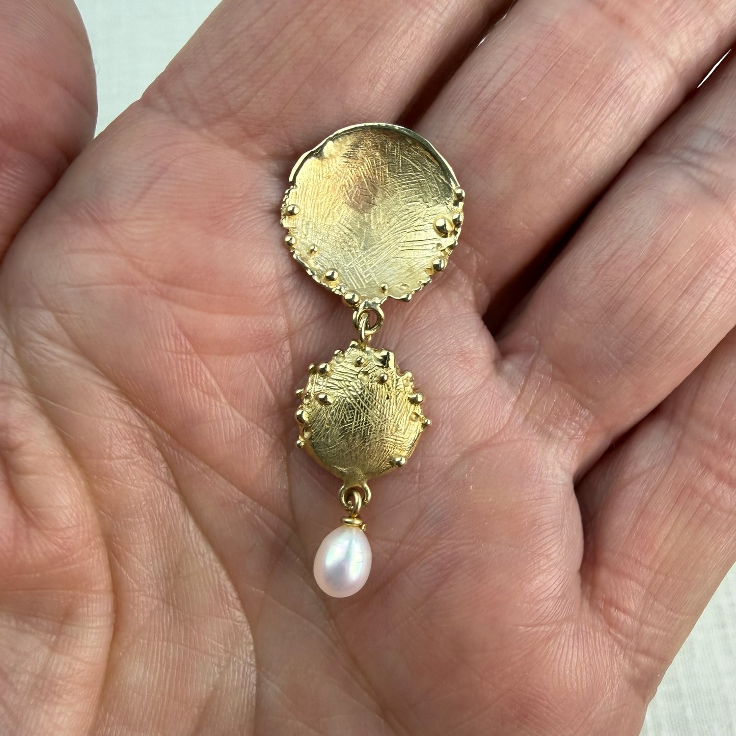 Solid 14K Yellow Gold Artisan Pearl Drop Pendant, 2.86 grams