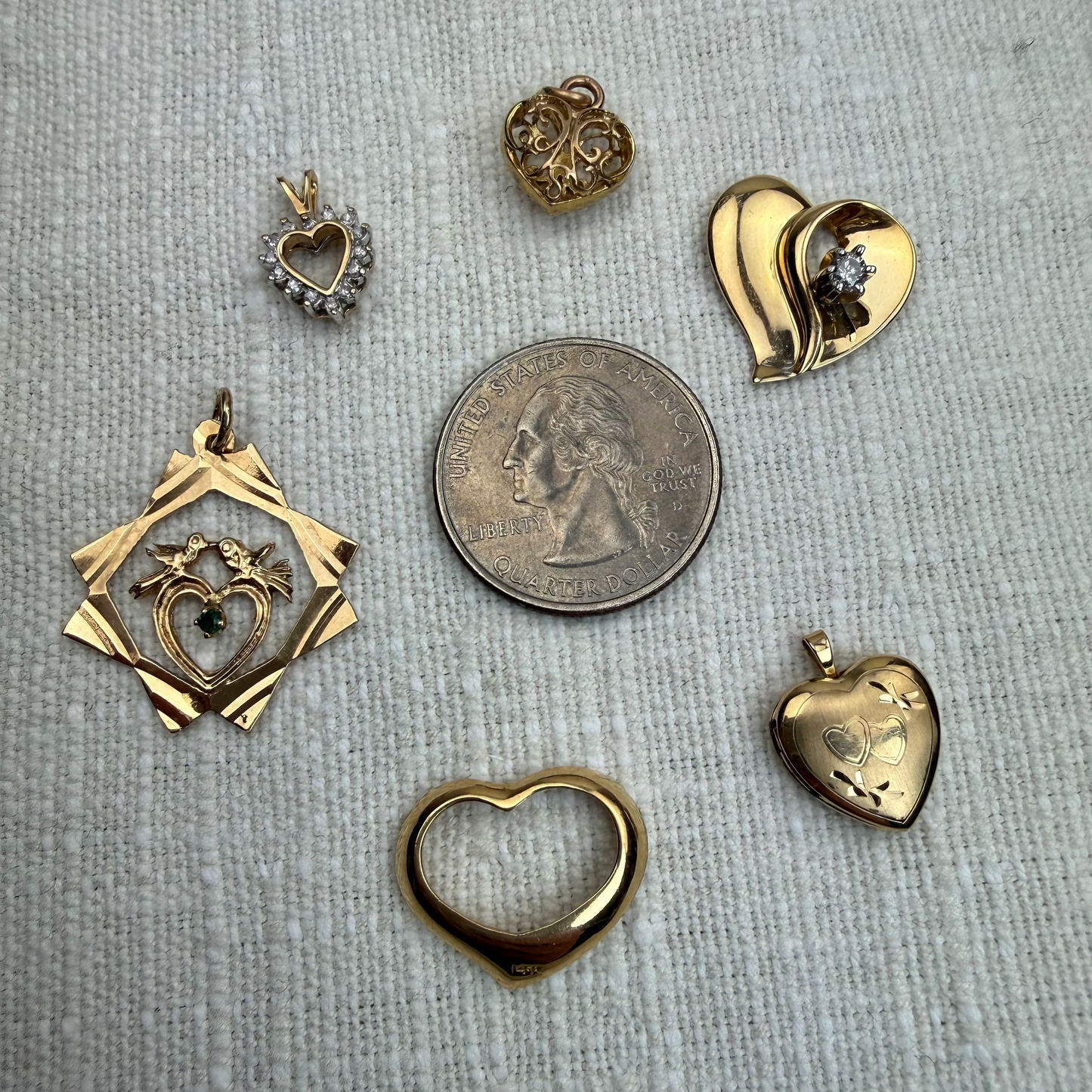 Solid 14K Yellow Gold Decorative Etched Heart Locket