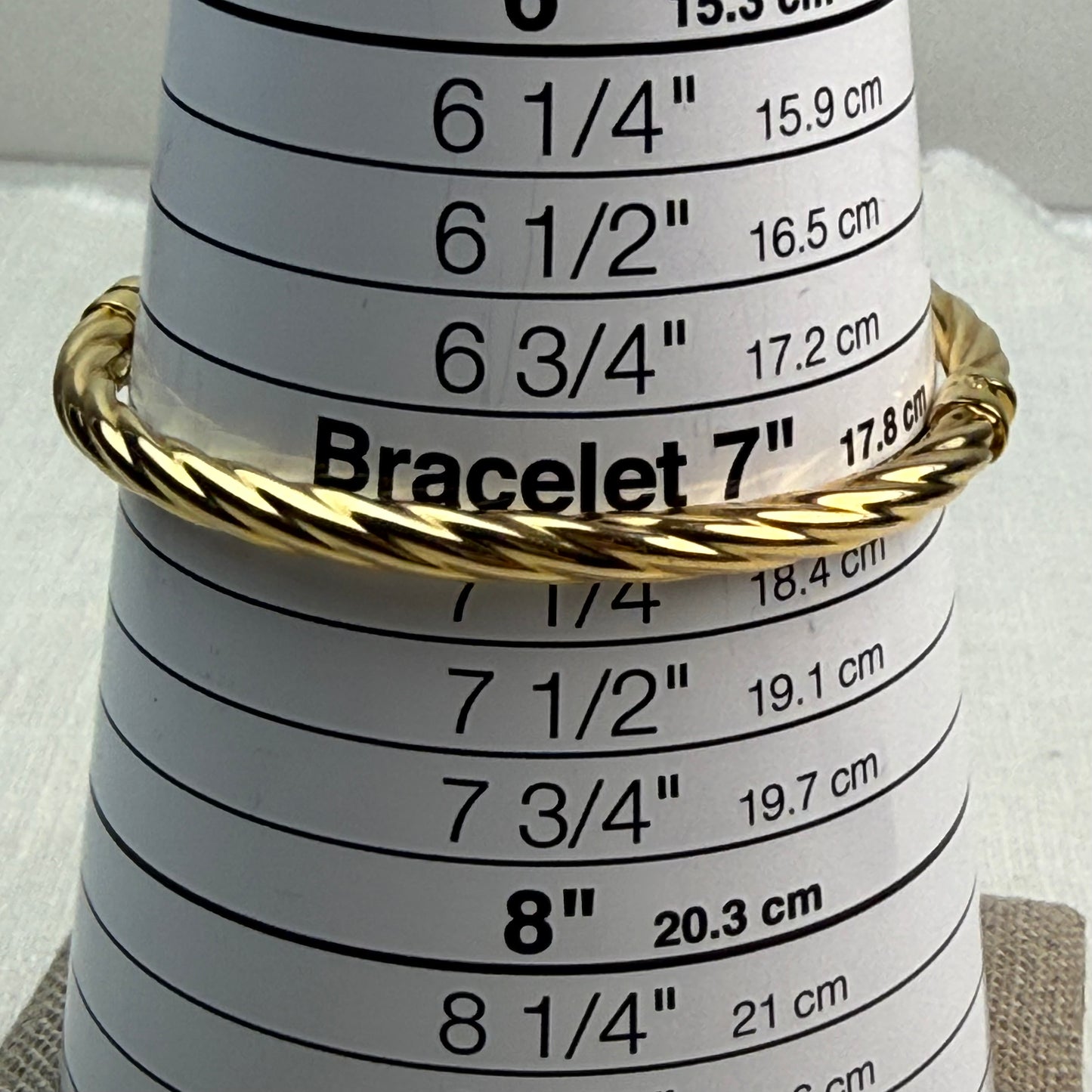 Italian Solid 10K Yellow Gold Swirl Oval Bangle Bracelet , 7"