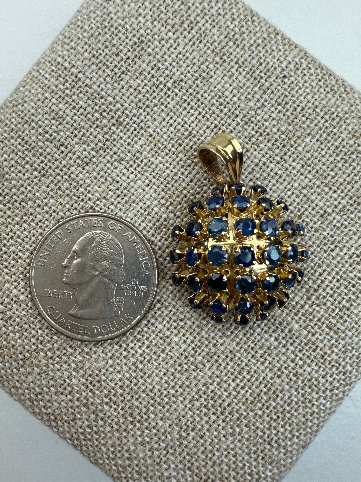 Vintage Solid 14K Yellow Gold Mid-century Dome Sapphire Pendant, 6.46 g