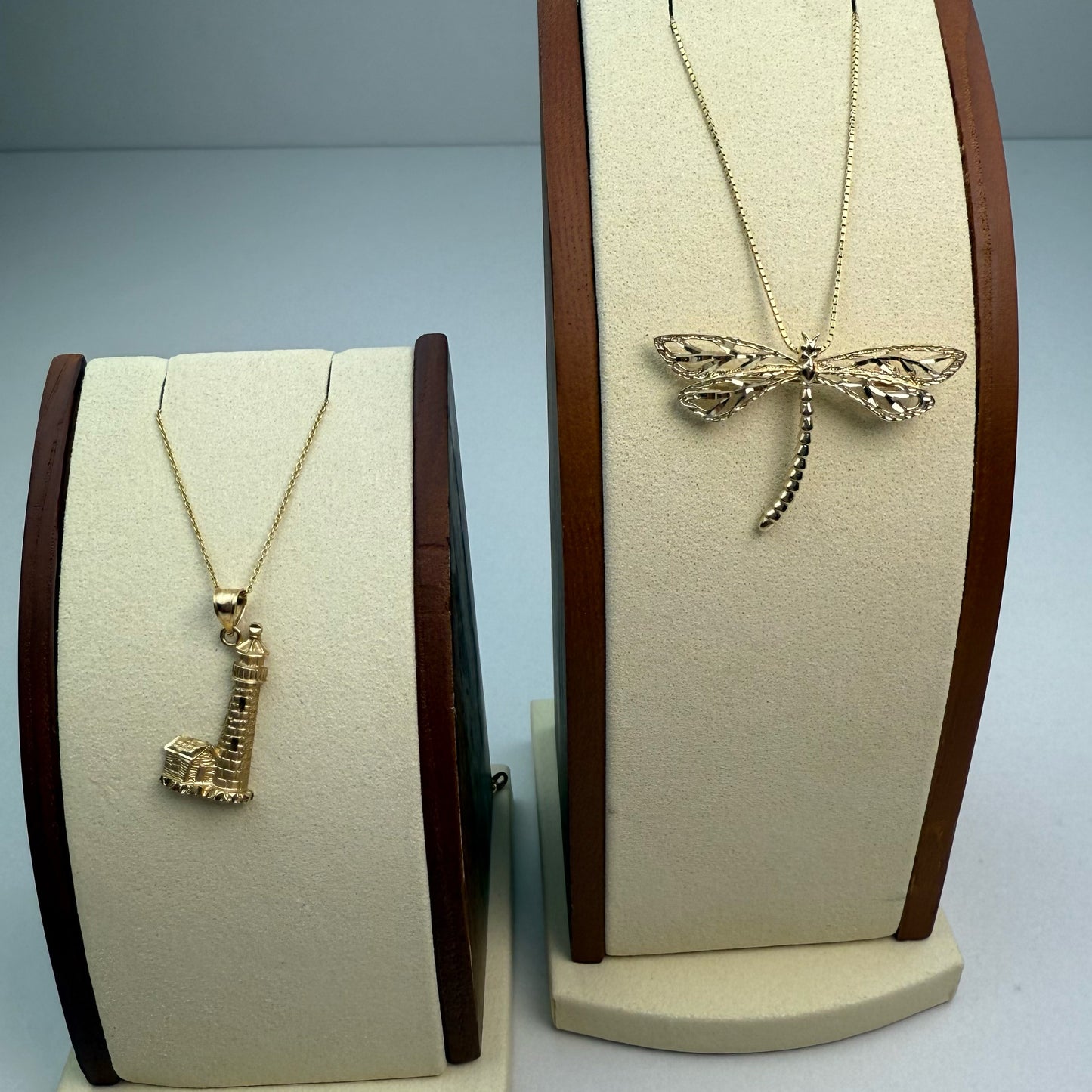 Estate 3D 14K Yellow Gold Lighthouse Pendant, 2.08g