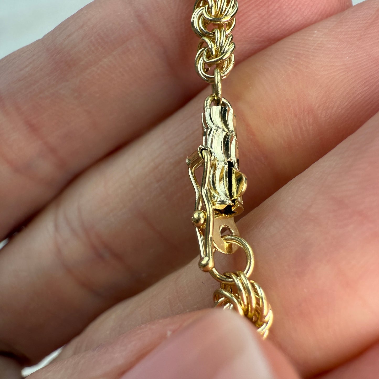 6.75" Graduated Swirl 14K Yellow Gold Statement Bracelet 8.4mm 3.89g