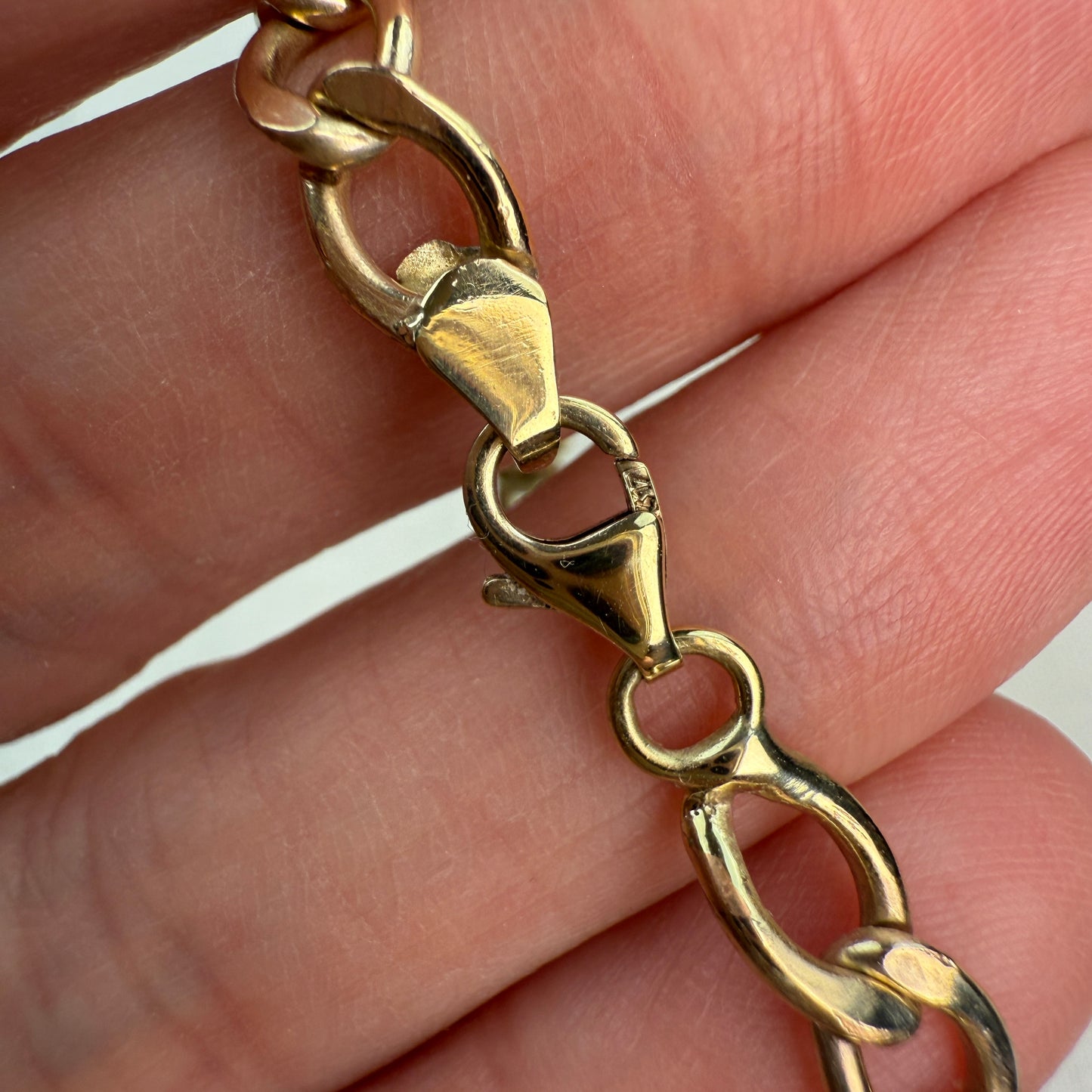 6.5" Solid 10K Gold Oval Curb Link 5.5mm Bracelet - 6.45 g