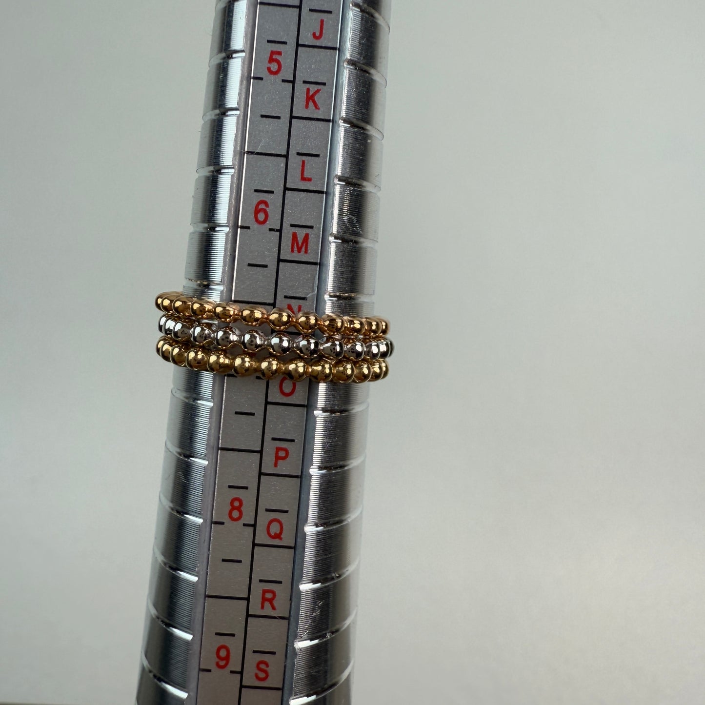 10K Estate Tri-Color beaded stacking rings. 3.19g