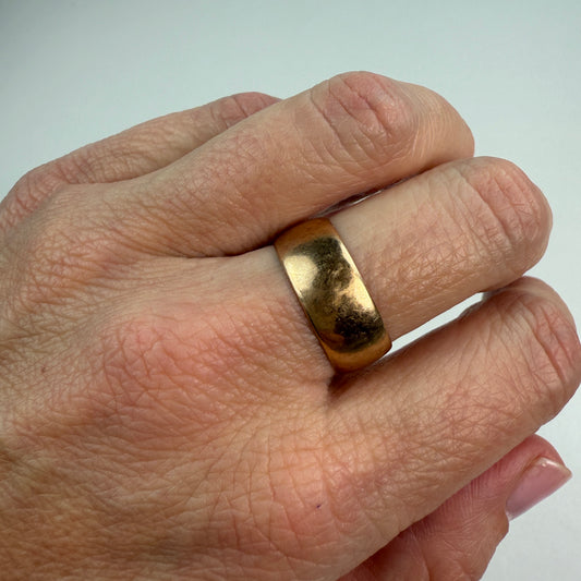 10K Wide Vintage Comfort Fit Yellow Gold Band 7.63mm, Size 7.5