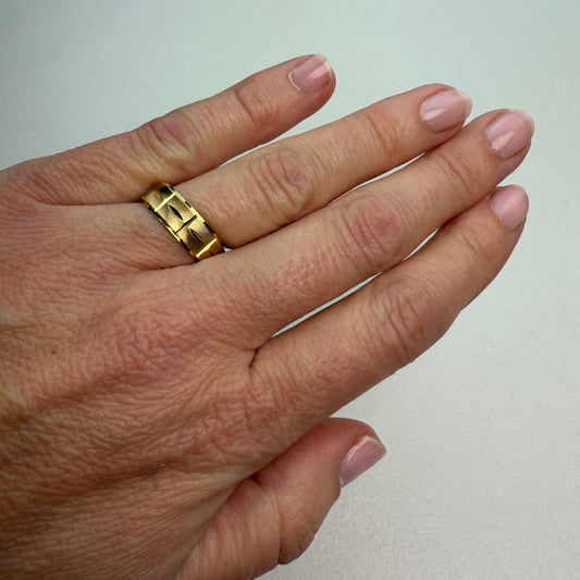 14K Vintage ArtCarved Mid-century Modernist Geometric Yellow Gold Band 5.80mm, Size 5.5