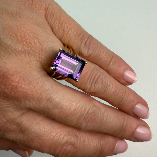 10K Vintage Emerald-cut Amethyst Yellow Gold Statement Ring Size 5.5