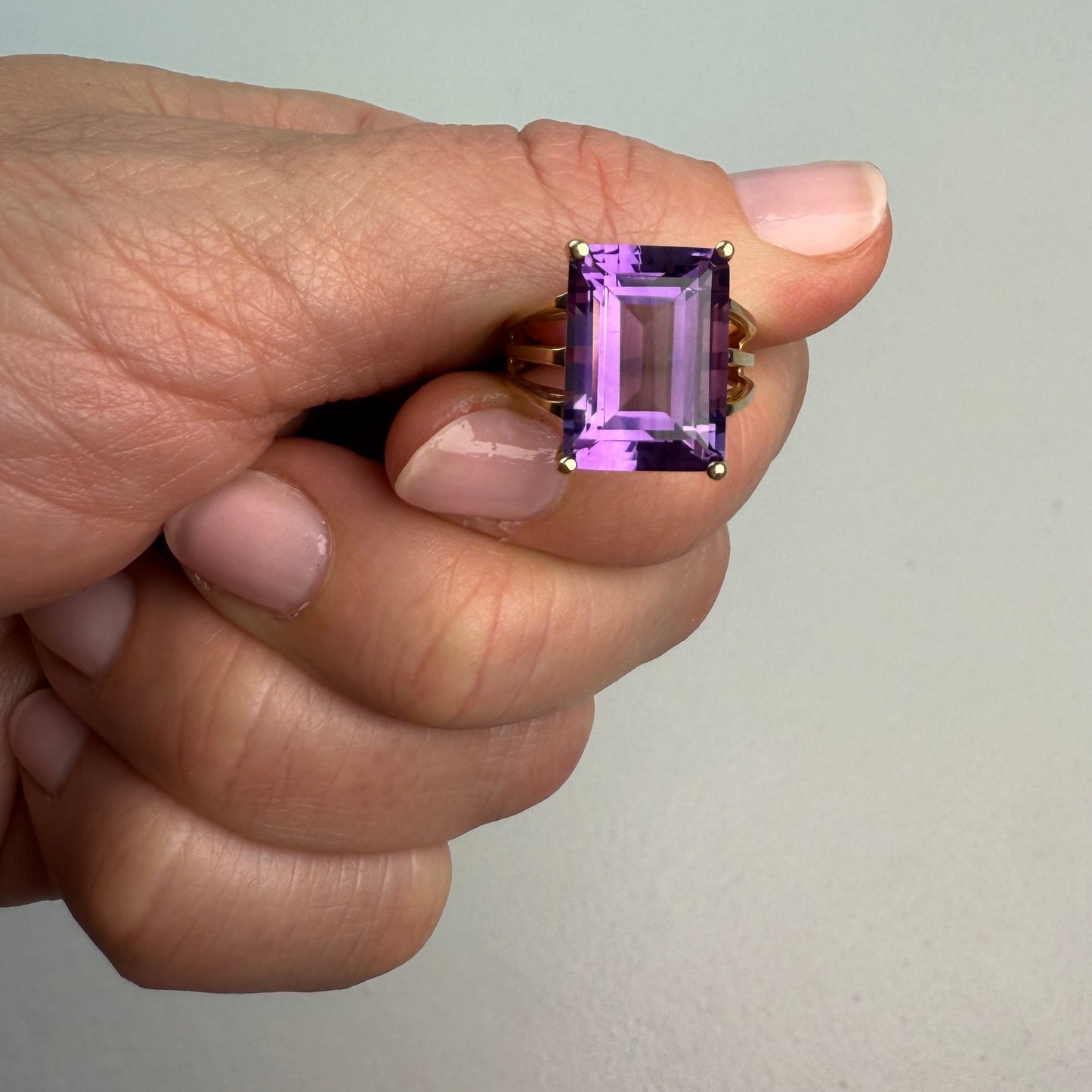 10K Vintage Emerald-cut Amethyst Yellow Gold Statement Ring Size 5.5