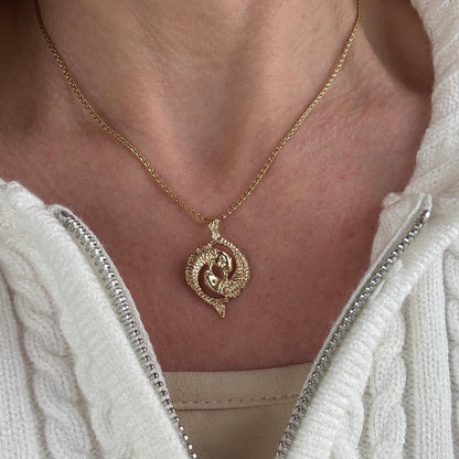 Vintage Detailed Pisces Pendant 14K Yellow Gold. 3.61g