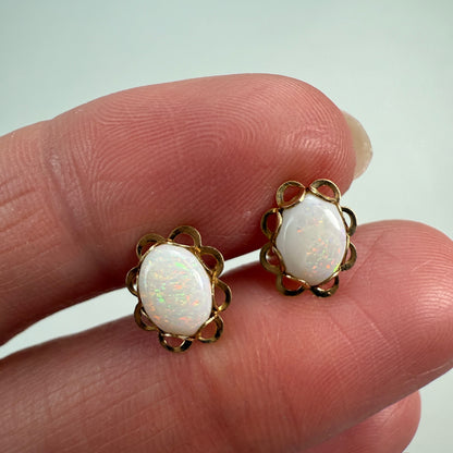 14K Solid Yellow Gold Opal Scalloped Frame Stud Earrings, .76 g