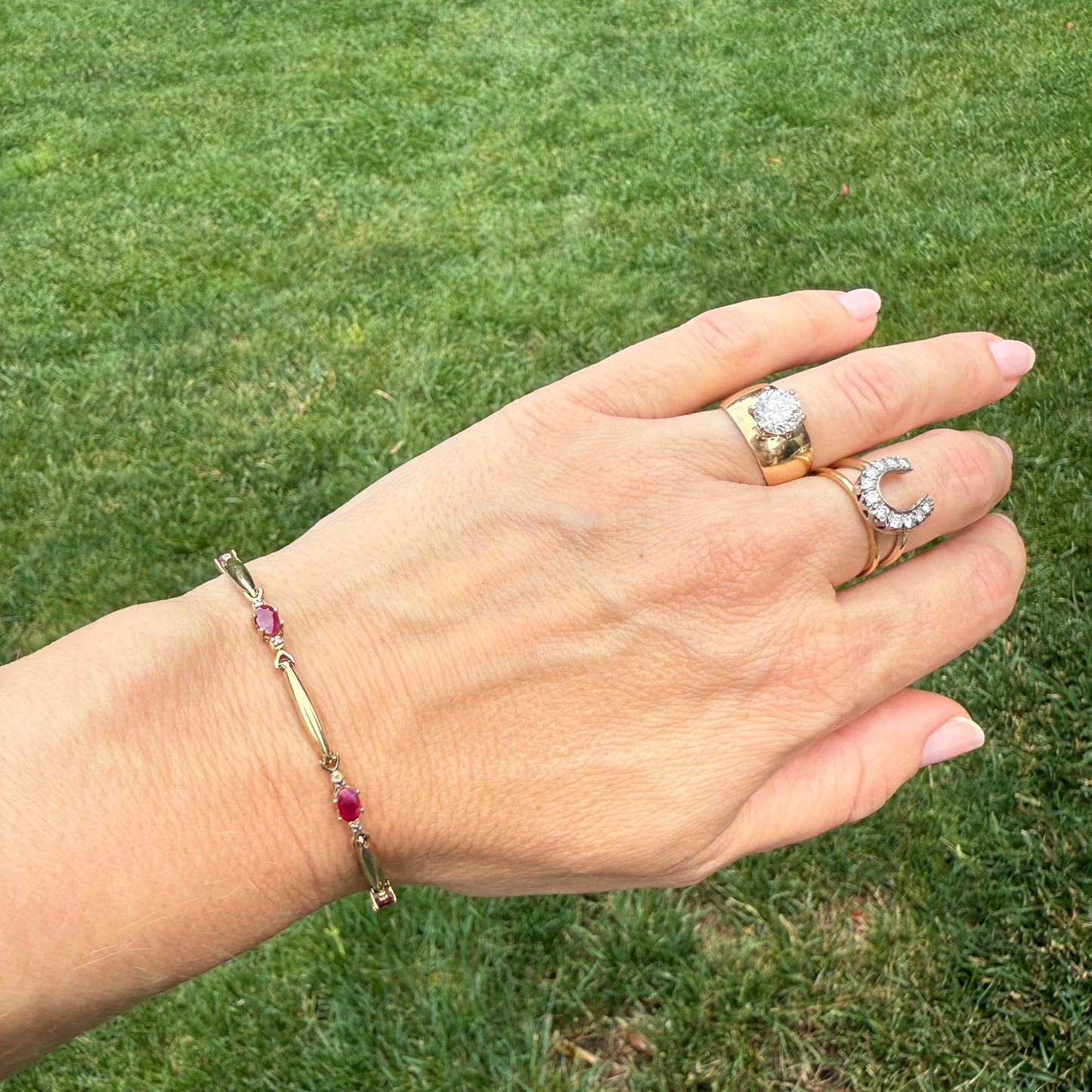 7" Solid 10K Yellow Gold Bracelet with Oval Rubies 4.4g (See Video for Condition)