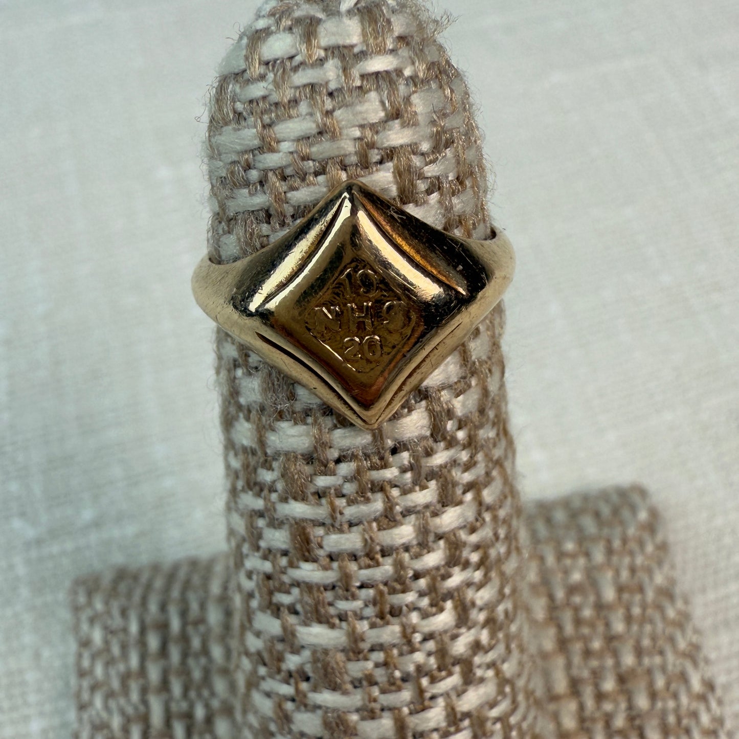 Antique 1920s 10K Solid Gold Signet Style Class Ring Size 3.25