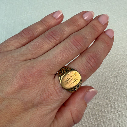 Vintage 14K Yellow Gold Classic Monogram Signet Ring Size 9.5