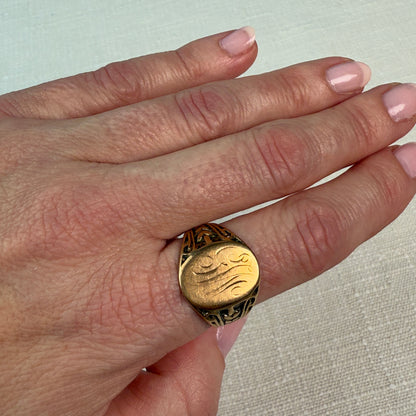 Vintage 14K Yellow Gold Classic Monogram Signet Ring Size 9.5
