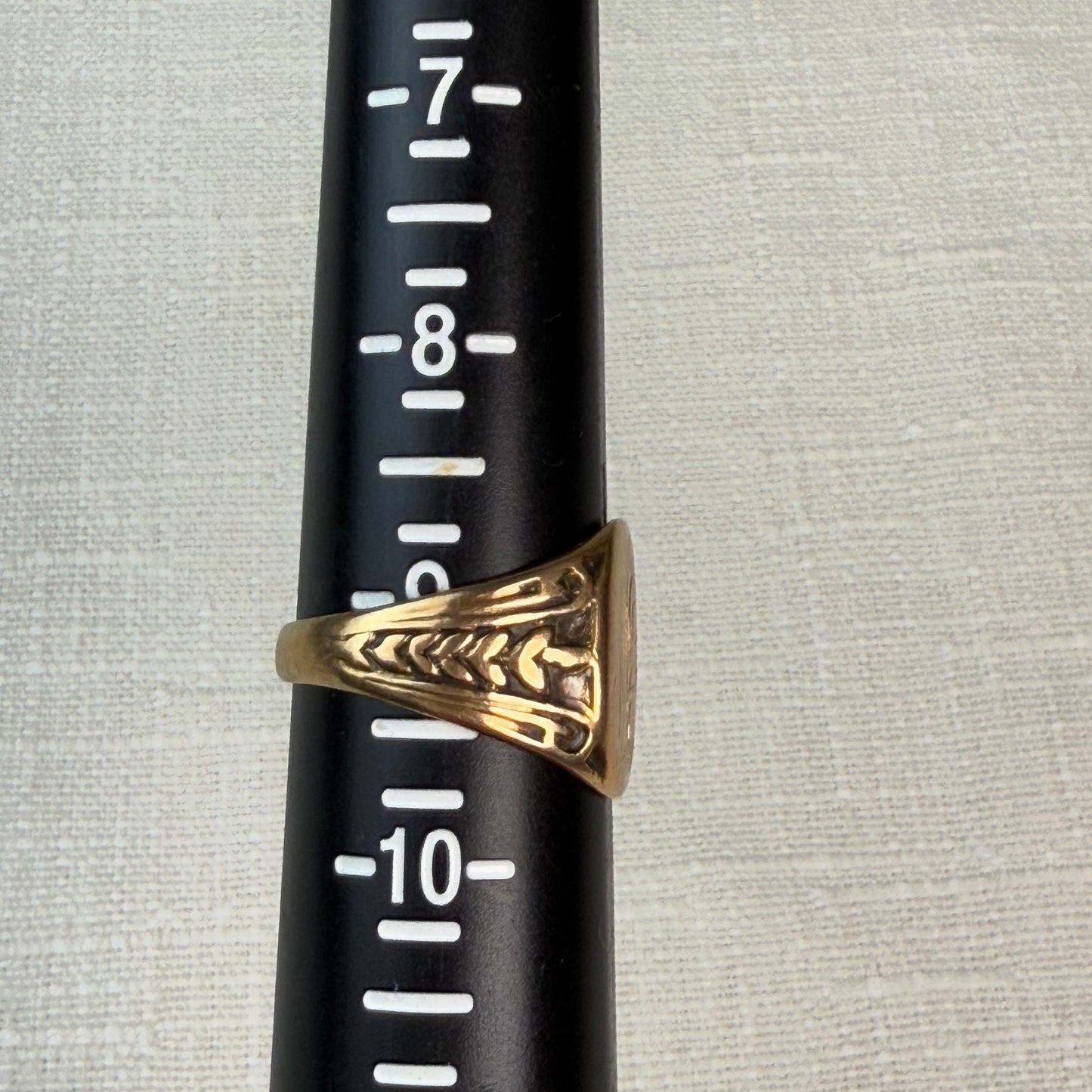 Vintage 14K Yellow Gold Classic Monogram Signet Ring Size 9.5