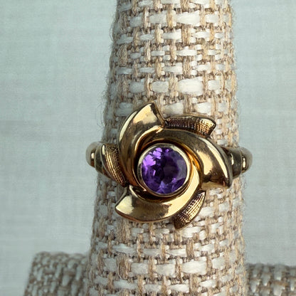 Vintage 10K Solid Yellow Gold Bezel Set Amethyst Mid-Century Ring, Size 5.75