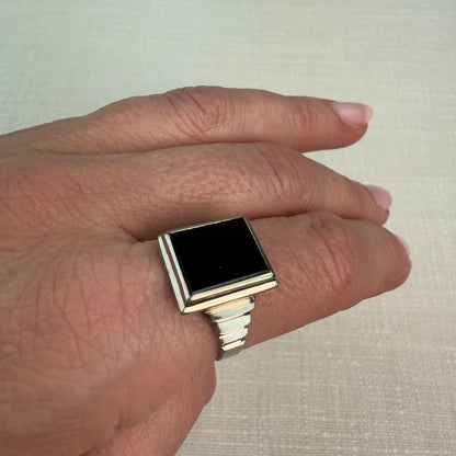 10K Solid White Gold Rectangular Bezel Set Onyx Ring Size 8