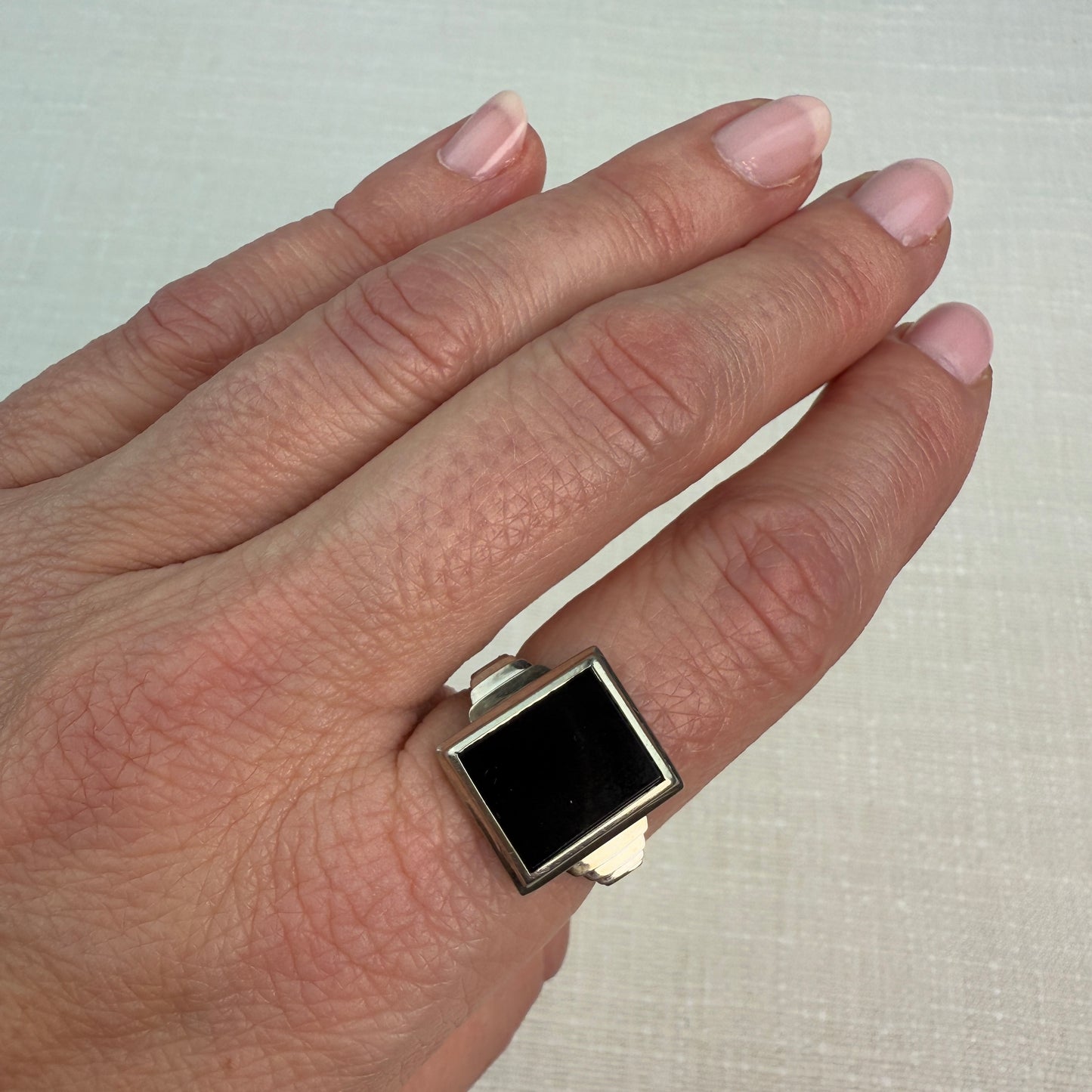10K Solid White Gold Rectangular Bezel Set Onyx Ring Size 8