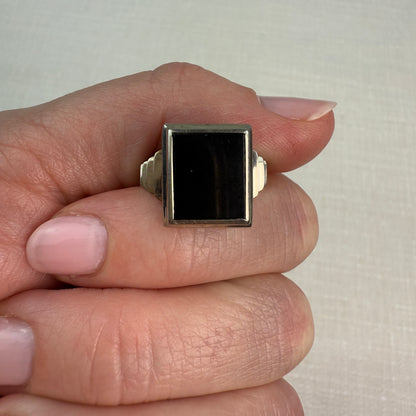 10K Solid White Gold Rectangular Bezel Set Onyx Ring Size 8
