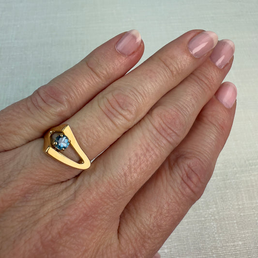 14K Solid Yellow Gold Modernist Open-frame Blue Topaz Ring Size 5