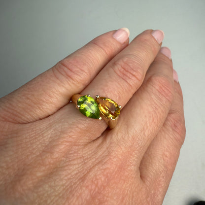 14K Solid Yellow Gold Toi Et Moi Pear Shaped Citrine and Peridot Ring, Size 6