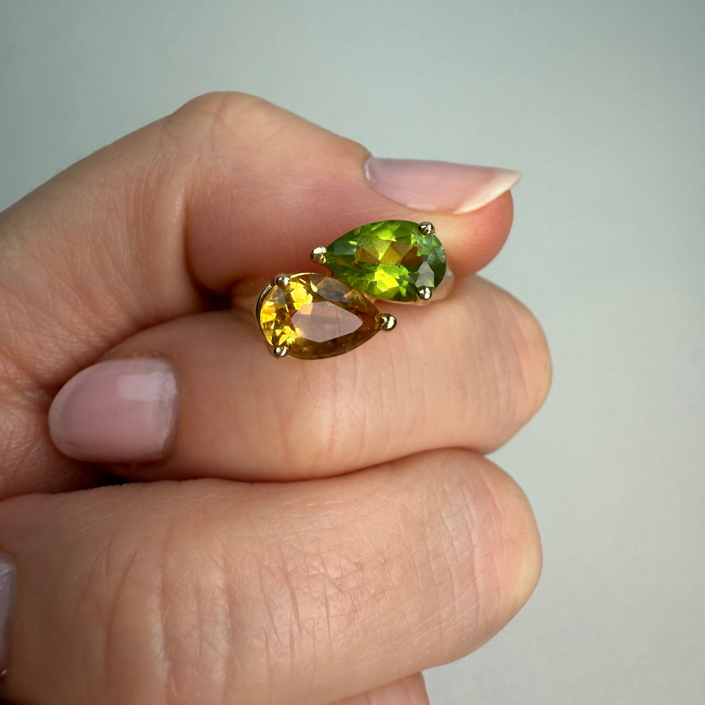 14K Solid Yellow Gold Toi Et Moi Pear Shaped Citrine and Peridot Ring, Size 6