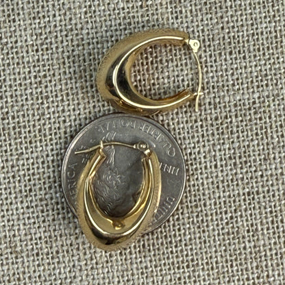 Classic 14K Solid Yellow Gold Tapered Oval Hoop Earrings 9.27 wide, 19 mm tall, 1.54 g