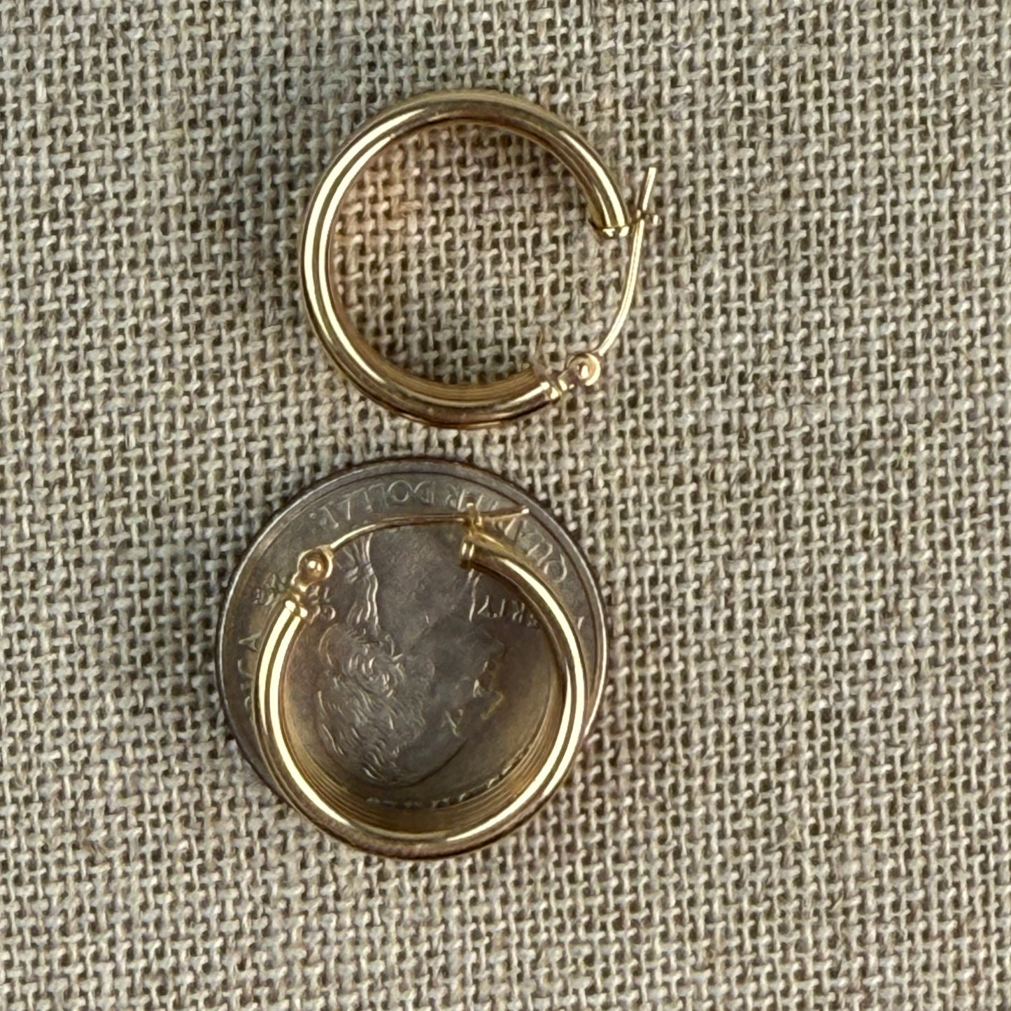 Estate 14k Yellow Gold Bold Ribbed Hoop Earrings .78", 3.07 g, 7.64 mm Wide