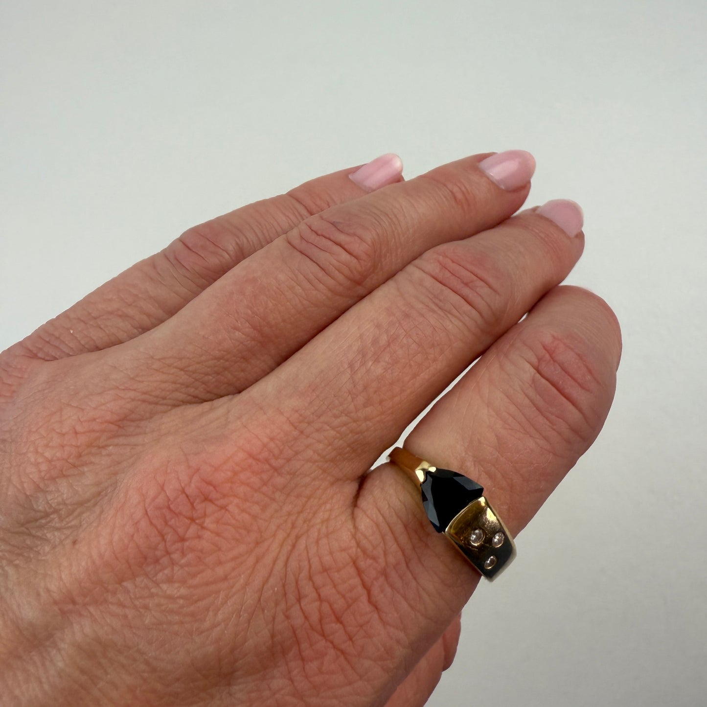 14K Solid Yellow Gold Striking Onyx and Diamond Ring, Size 7.5