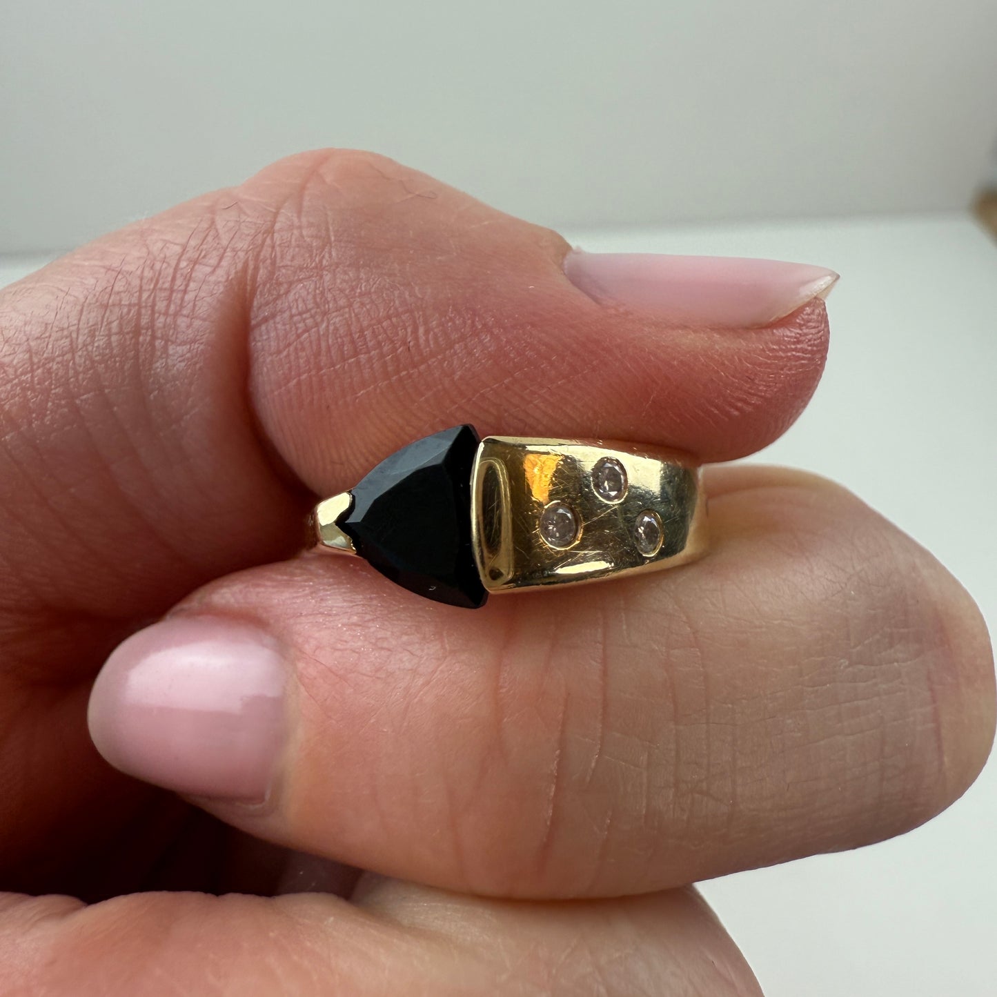 14K Solid Yellow Gold Striking Onyx and Diamond Ring, Size 7.5