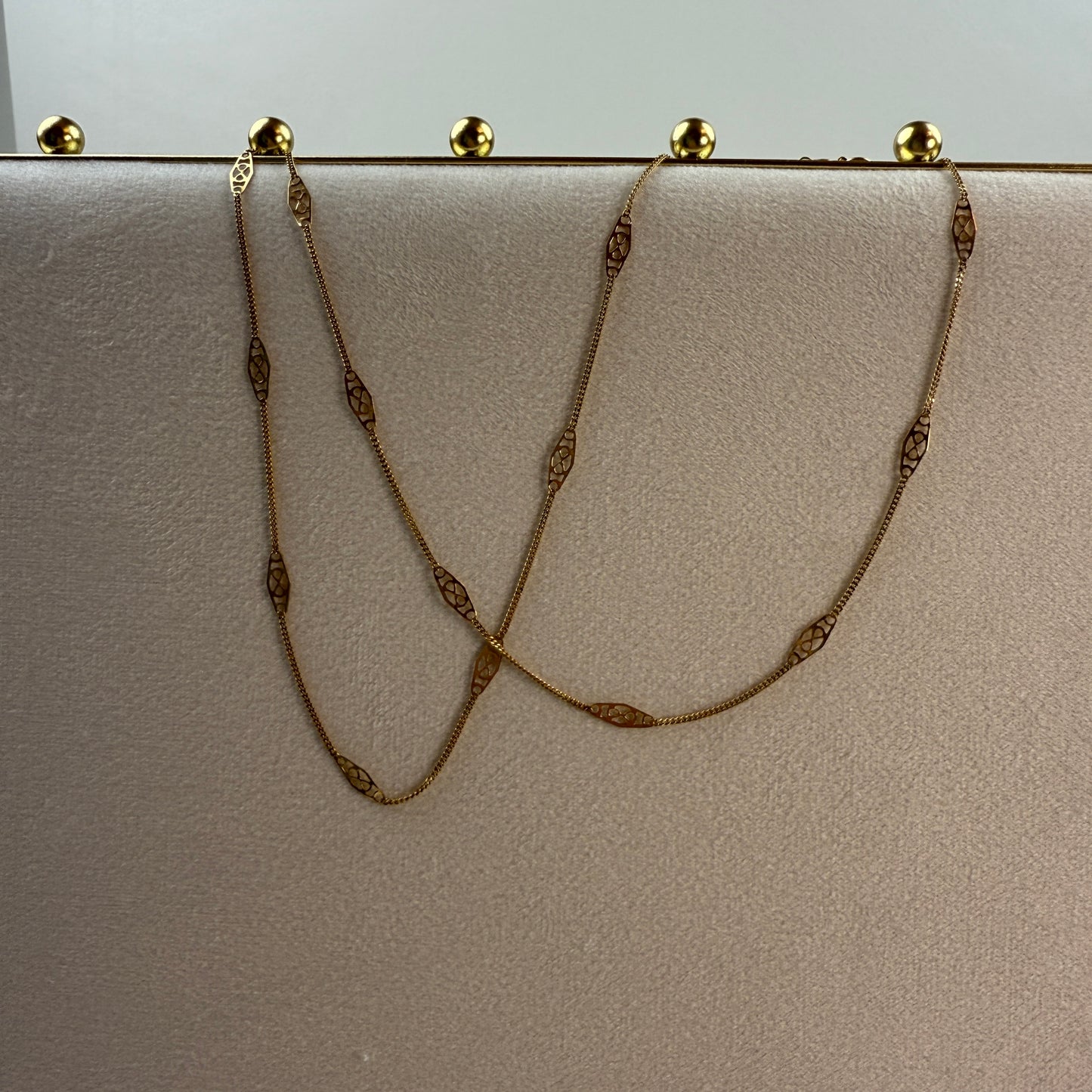 Vintage 22" Italian Solid 14K Yellow Gold Filigree Station Chain