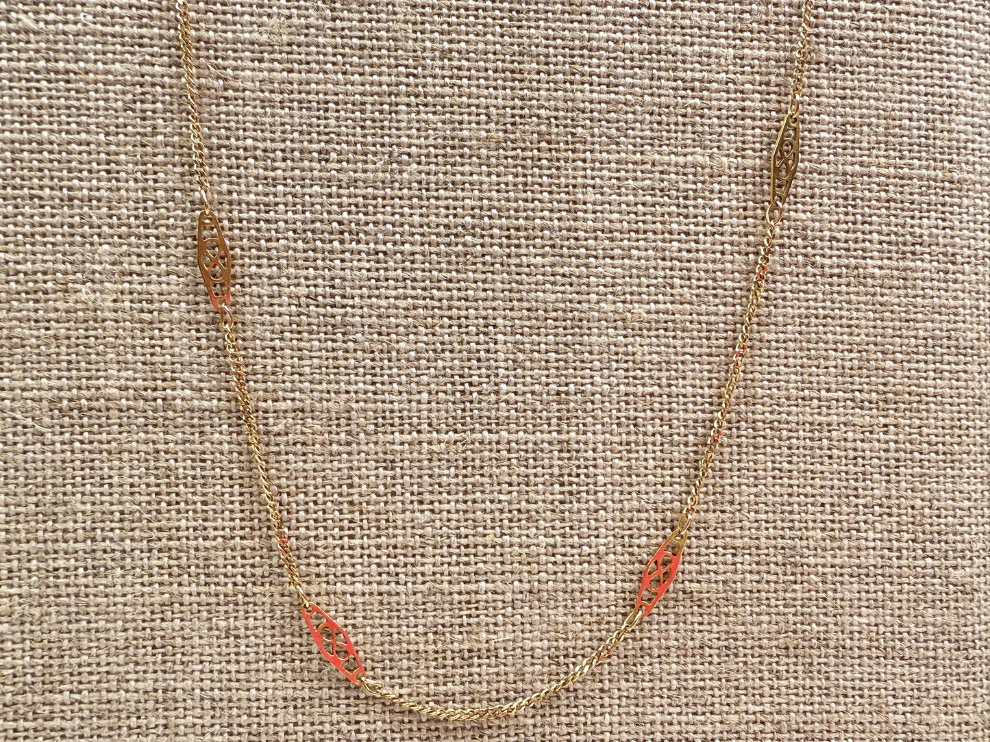 16" Filigree Station Necklace 14K Yellow Gold 2.57g