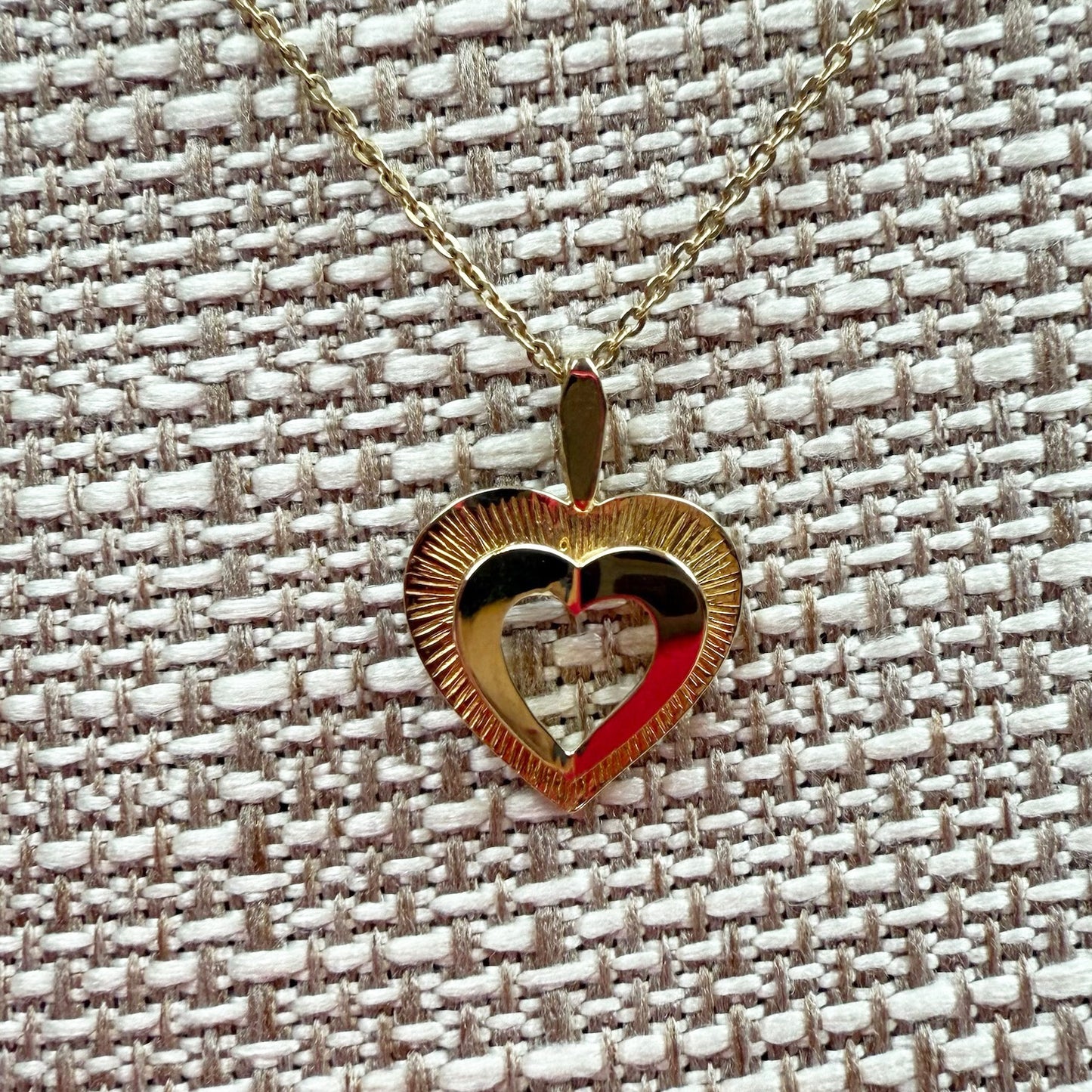 Retro Sunburst Textured Layered Heart Pendant 10K Yellow Gold