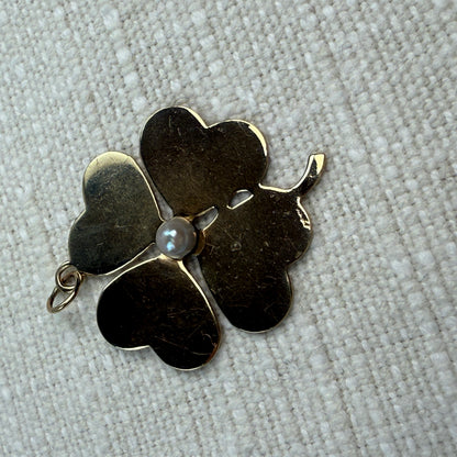 Vintage Solid 14K Yellow Gold Vintage Smooth Four-leaf Clover Pendant with Pearl, 3.07 grams