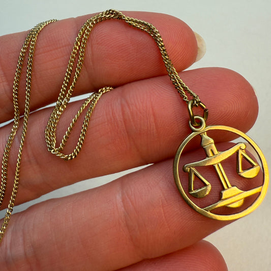 Vintage Solid 8K Yellow Gold Libra Zodiac Necklace, 2.32 g, 15" Chain