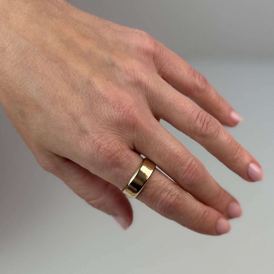 14K Bold High-Polish Wide Yellow Gold Band 7.48mm, Size 9