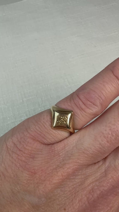 Antique 1920s 10K Solid Gold Signet Style Class Ring Size 3.25