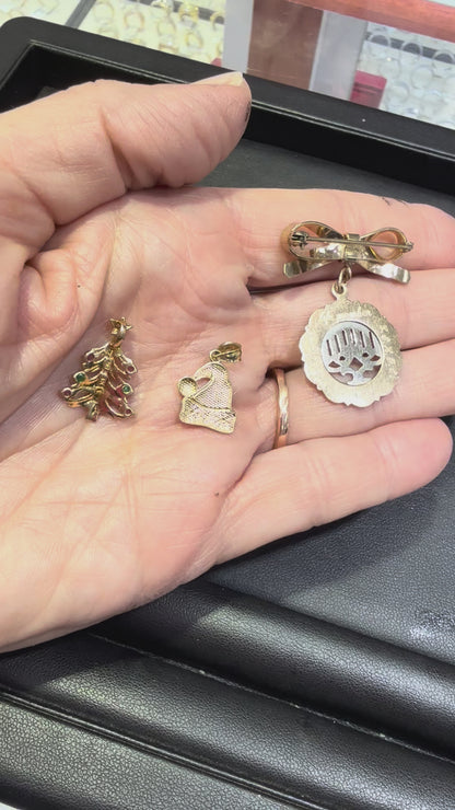 Estate Vintage 14K Christmas Tree Pendant/Charm with Gemstones  1.0 g