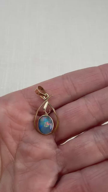 Solid 9K Yellow Gold Oval Opal Doublet, 1.65 grams
