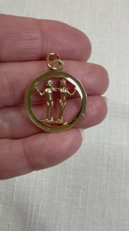 Vintage Solid 10K Yellow Gold Cheeky Gemini Pendant, 3.39 grams