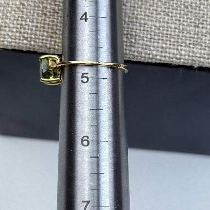 10K Modern Green Tourmaline Round Cut Yellow Gold Ring, Size 4.75