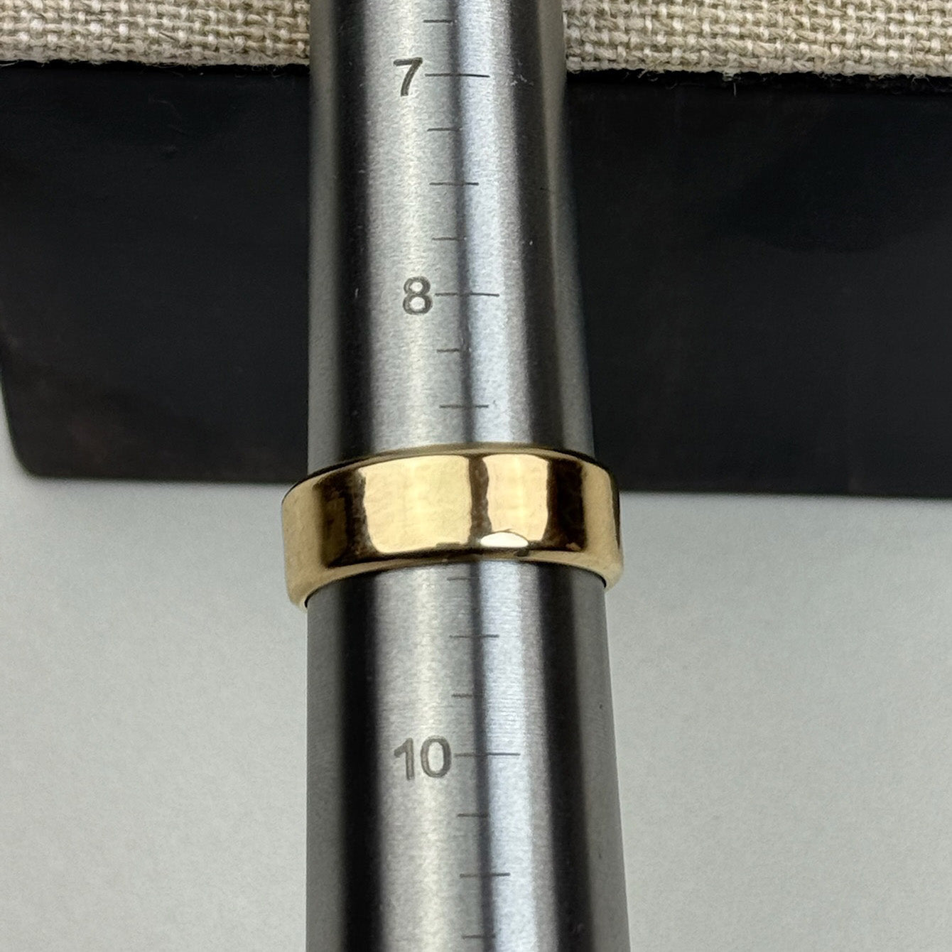 14K Bold High-Polish Wide Yellow Gold Band 7.48mm, Size 9